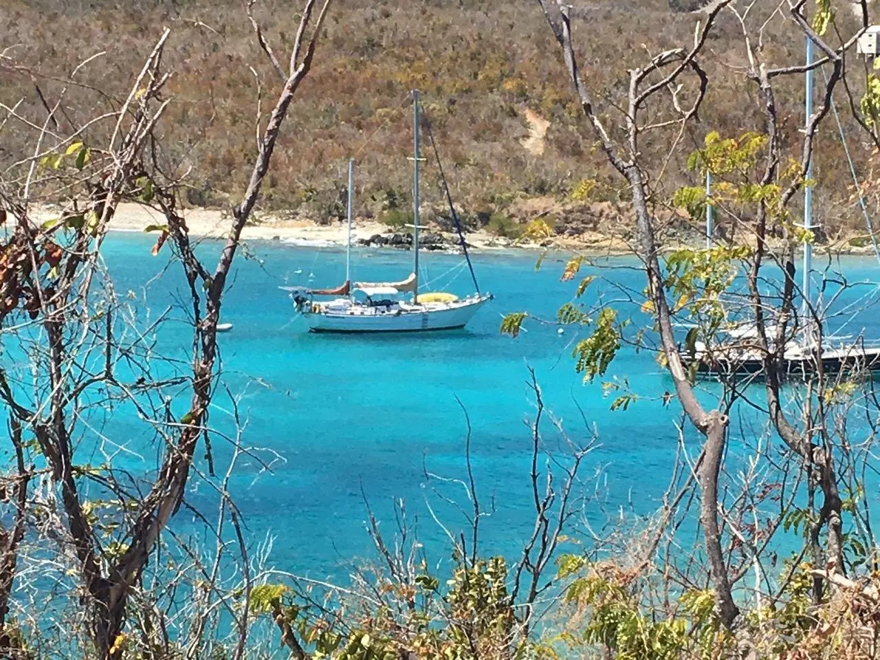 Tandemeer at anchor near Salt Pond