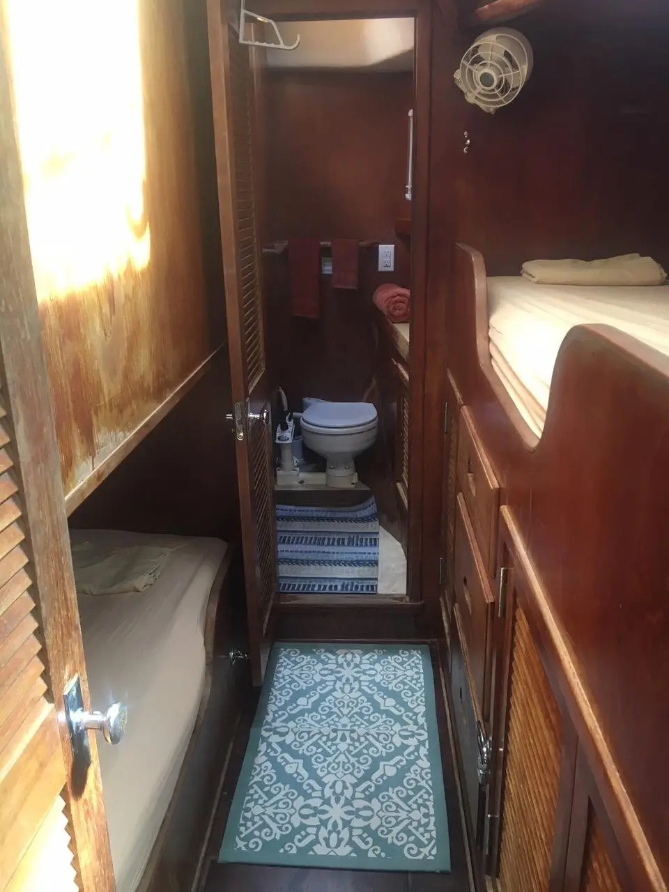 Starboard cabin stateroom aboard Tandemeer